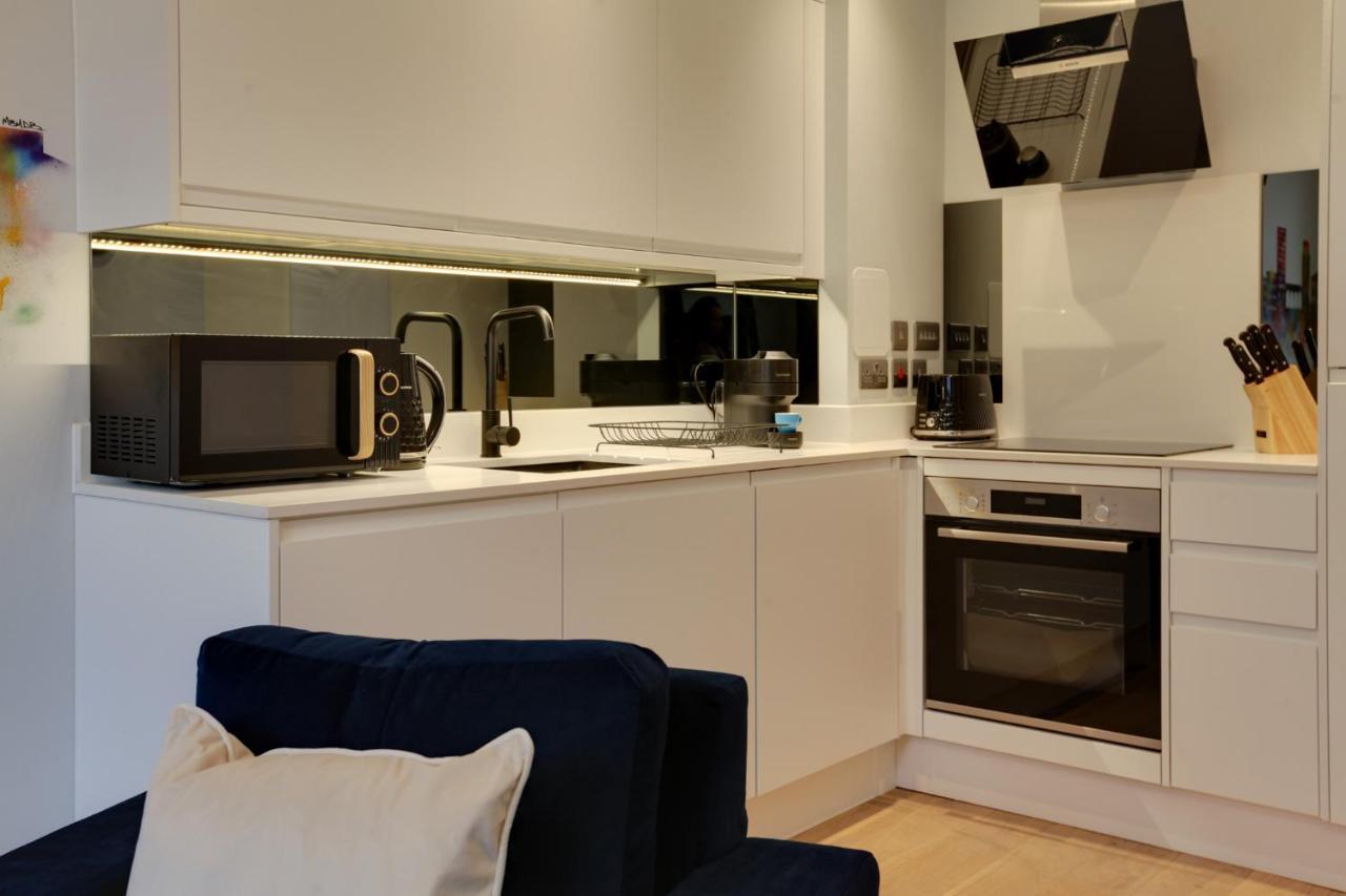 New London Life Executive Apartments 첼름스퍼드 외부 사진