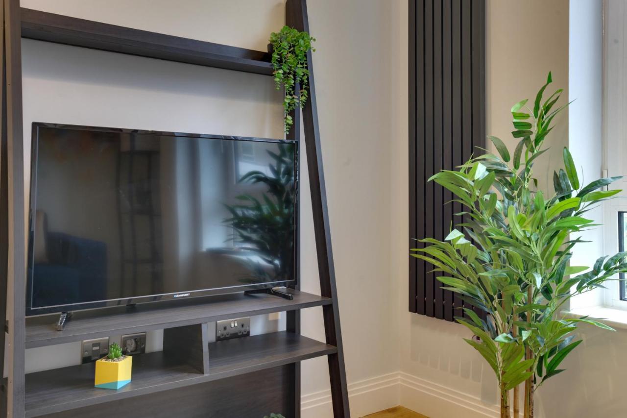 New London Life Executive Apartments 첼름스퍼드 외부 사진