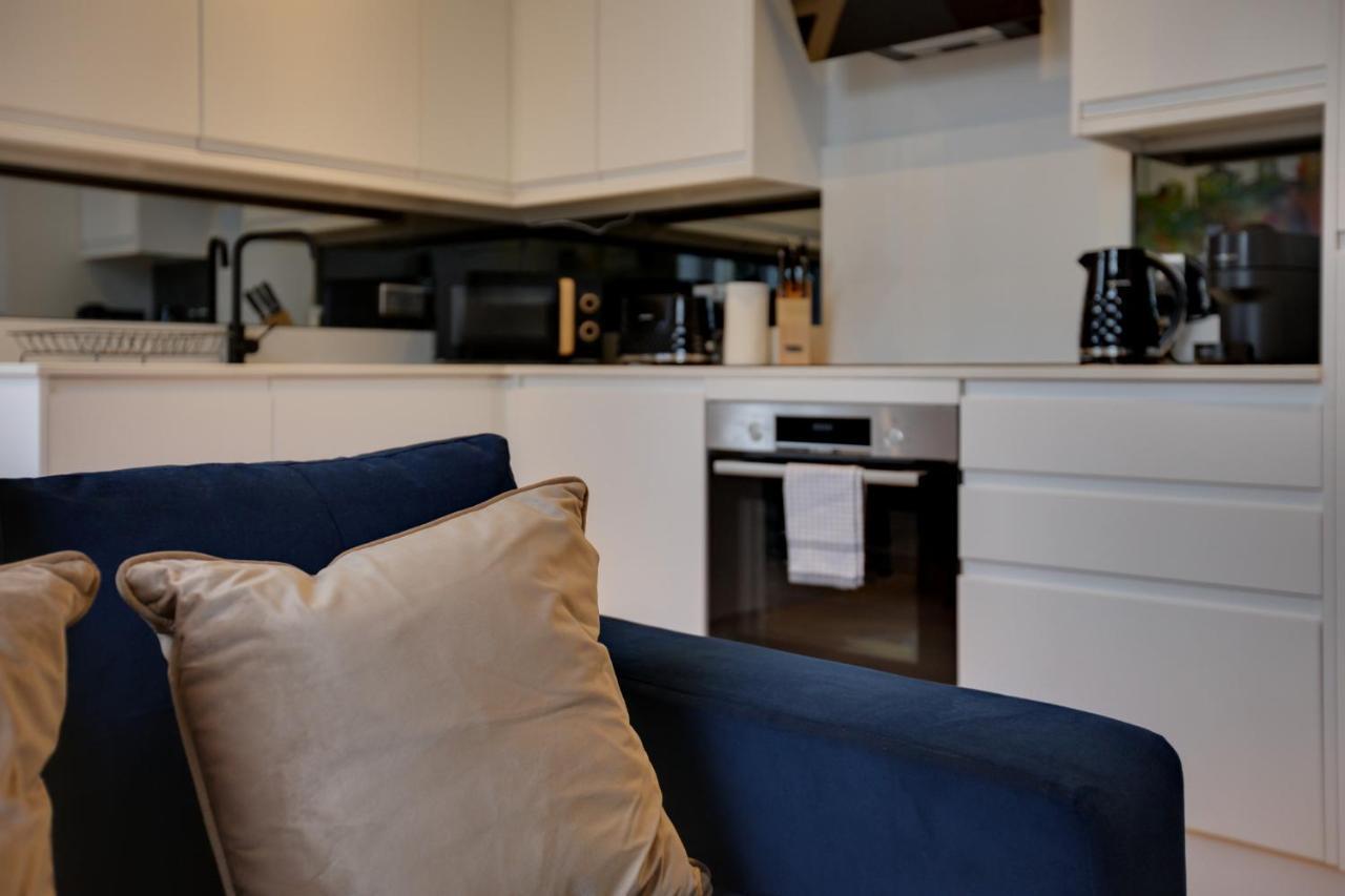New London Life Executive Apartments 첼름스퍼드 외부 사진