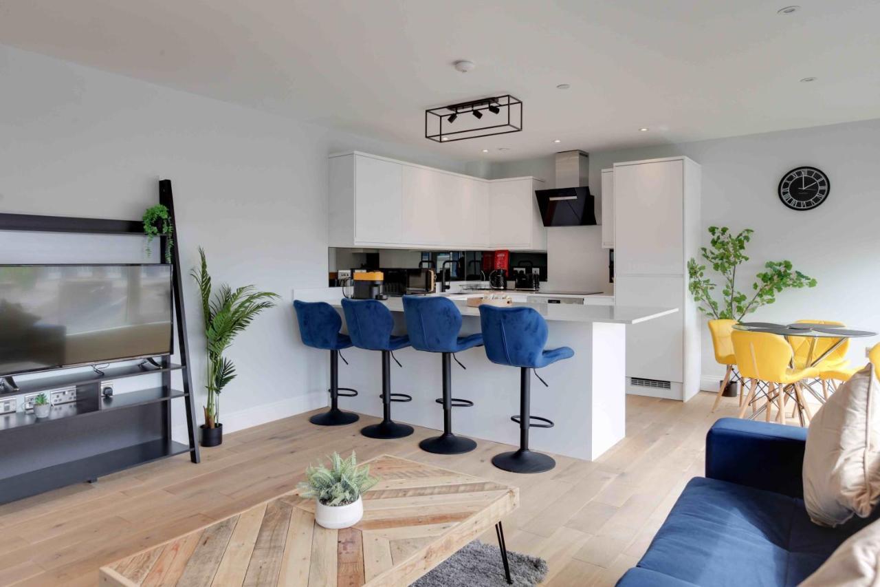 New London Life Executive Apartments 첼름스퍼드 외부 사진