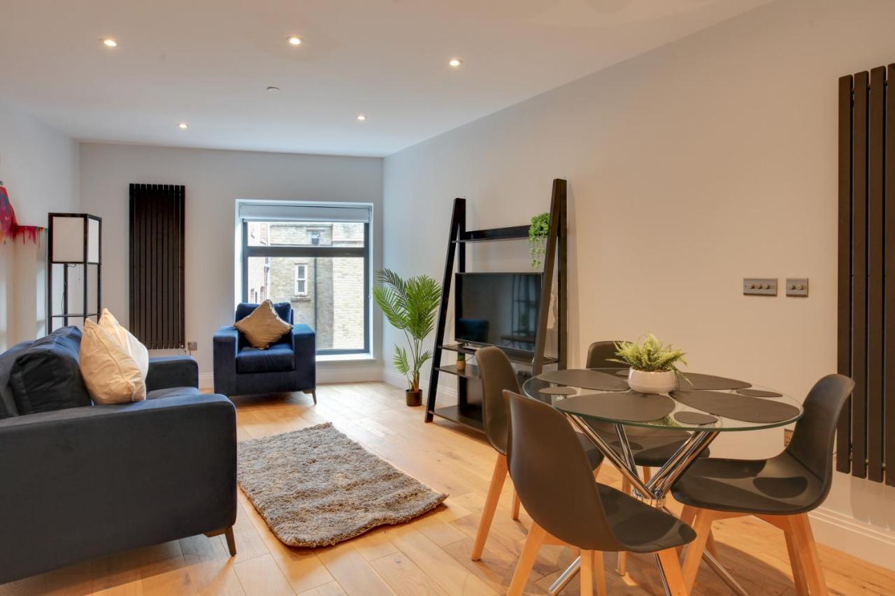 New London Life Executive Apartments 첼름스퍼드 외부 사진