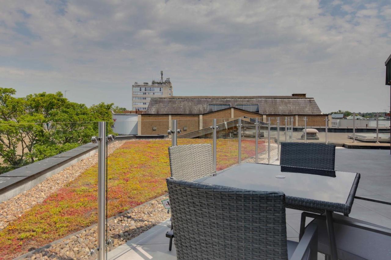 New London Life Executive Apartments 첼름스퍼드 외부 사진