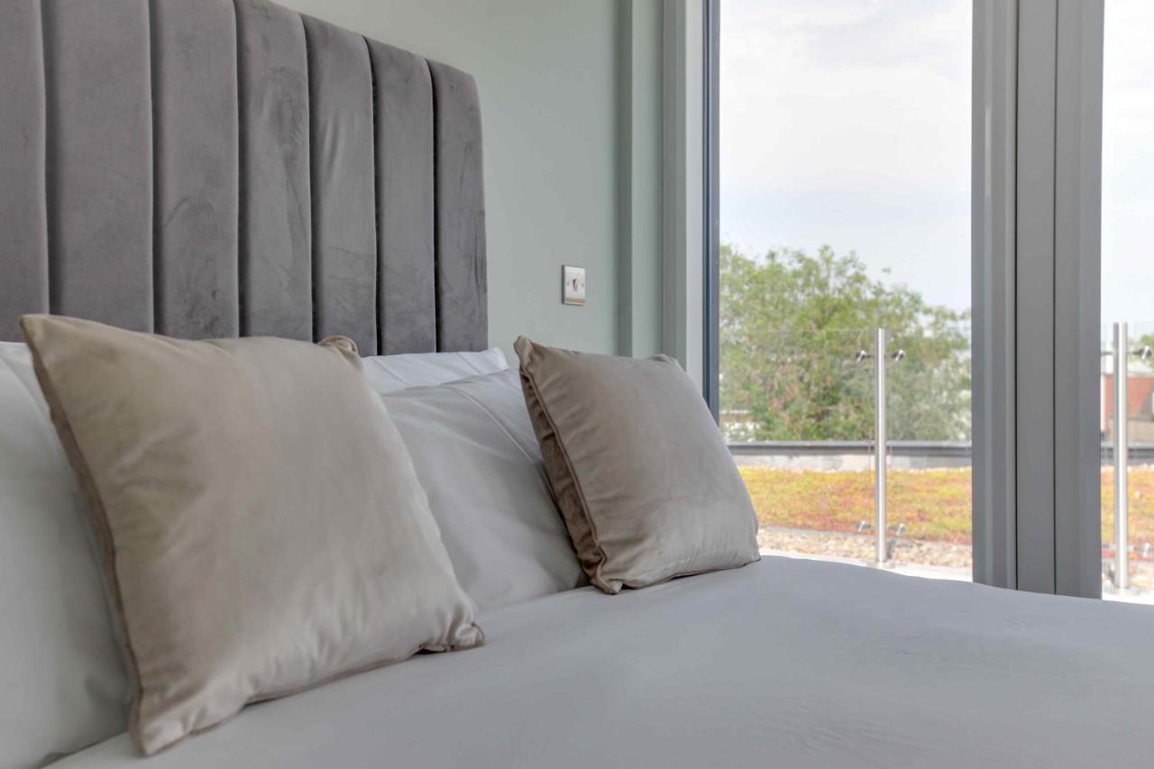 New London Life Executive Apartments 첼름스퍼드 외부 사진