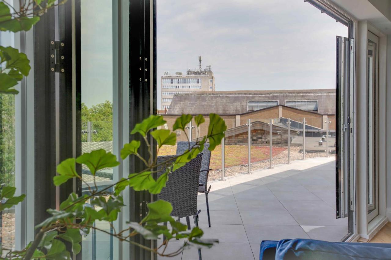 New London Life Executive Apartments 첼름스퍼드 외부 사진