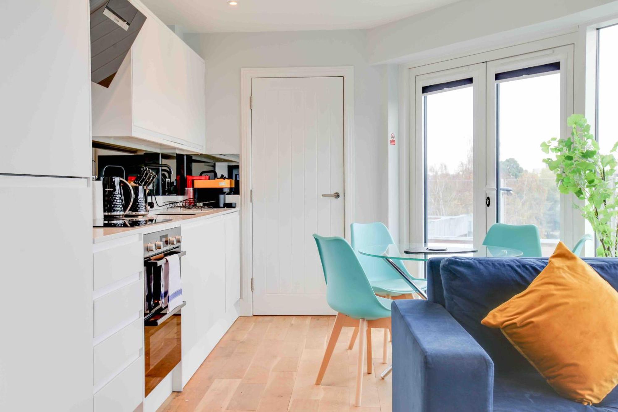 New London Life Executive Apartments 첼름스퍼드 외부 사진